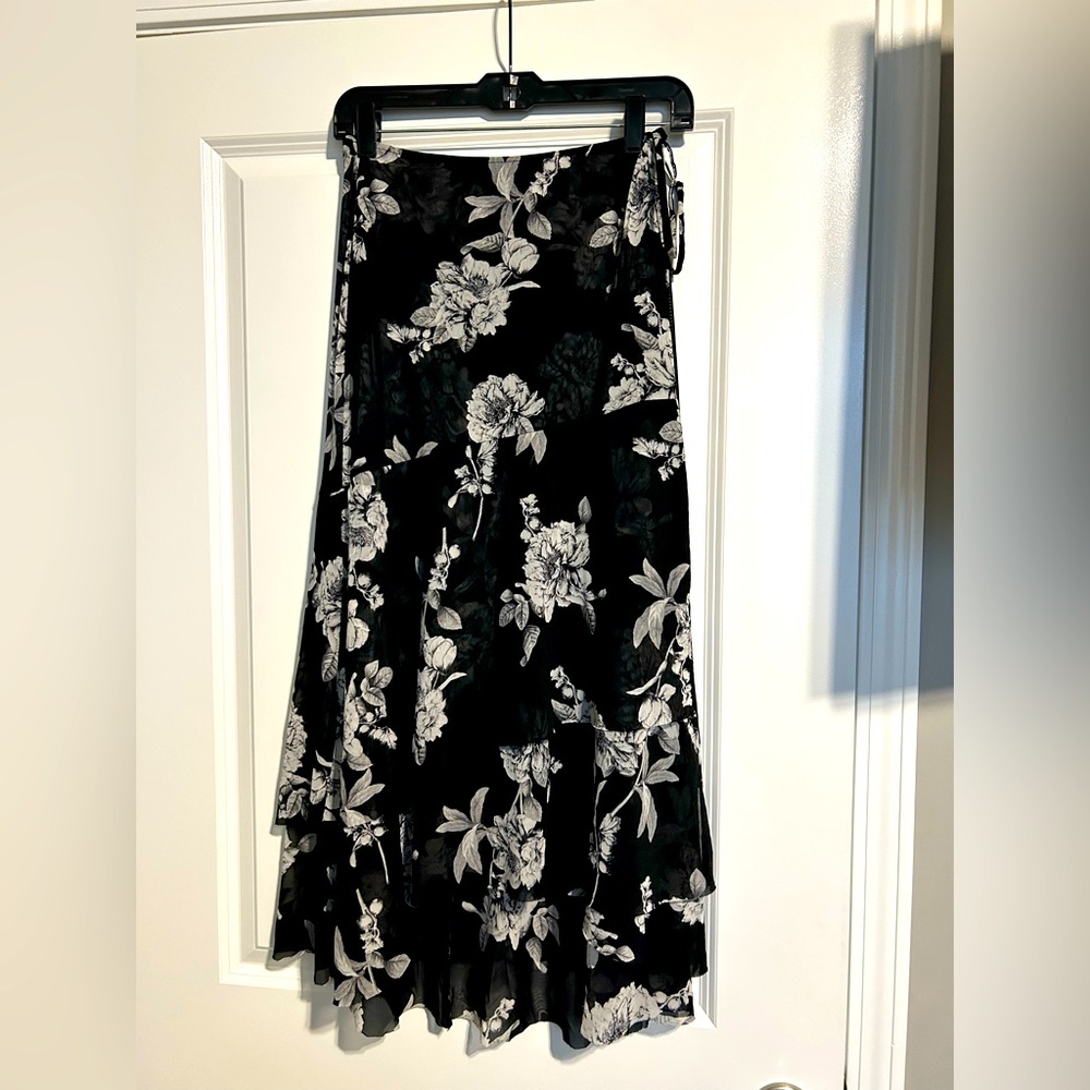 White House Black Market wrap skirt